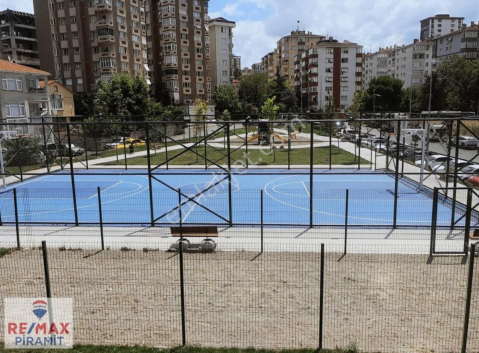 Kadıköy Eğitim Satılık Residence KADIKÖY KENT PLUS BÜYÜK TİP SATILIK TERASLI YÜKSEK KAT 1+1