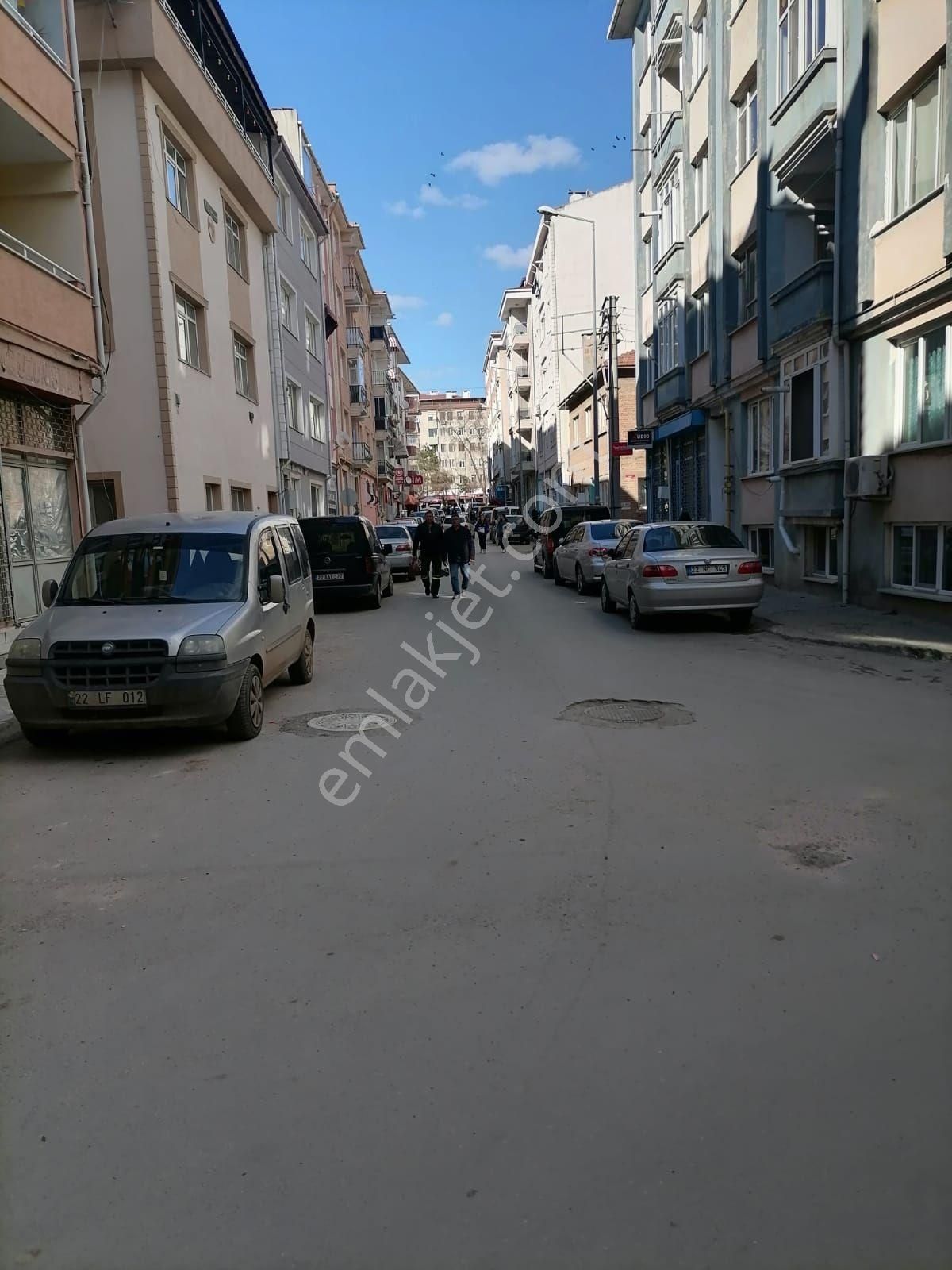 Edirne Merkez Abdurrahman Kiralık Daire ASIL EMLAK TAN ABDURRAHMAN MAHALLESİNDE KİRALIK 3+1 DAİRE 