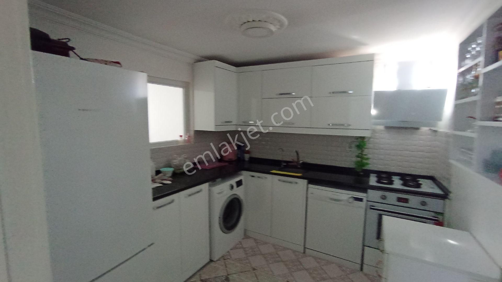 Konakmahlesinde 3 Kat Bir Dükkan - Görsel 4