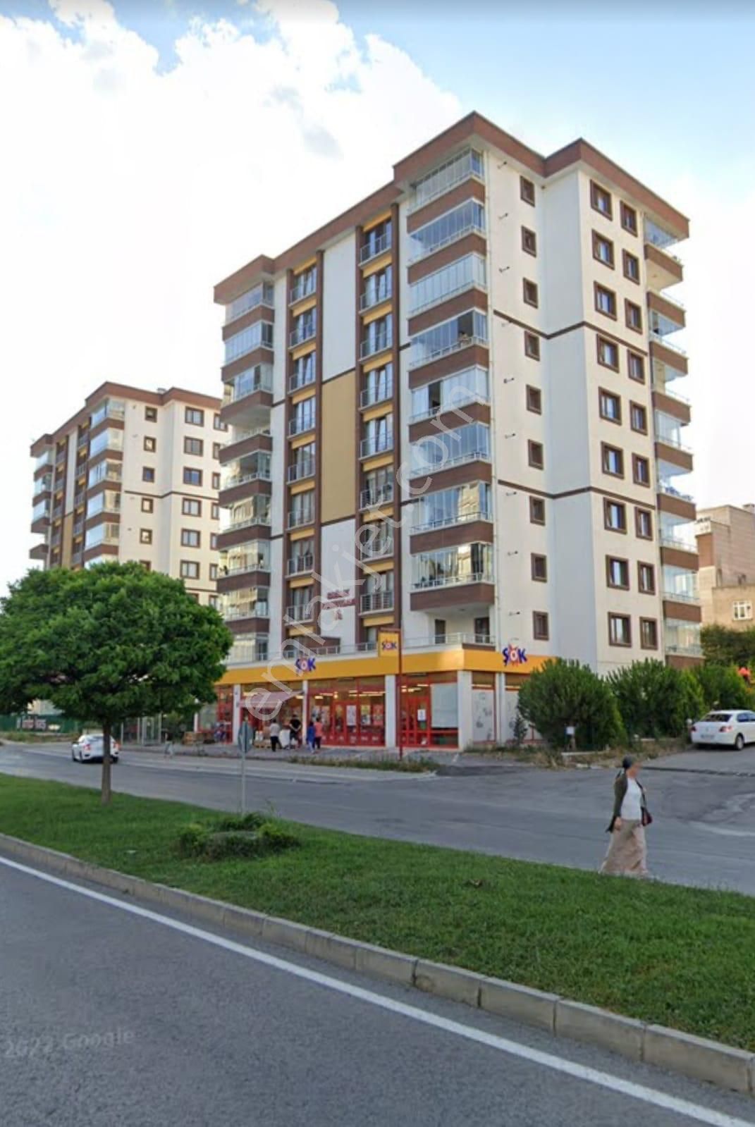 İlkadım Kazım Karabekir Satılık Daire SAĞLIK KONUTLARINDA SATILIK 3+1 LÜKS DAİRE