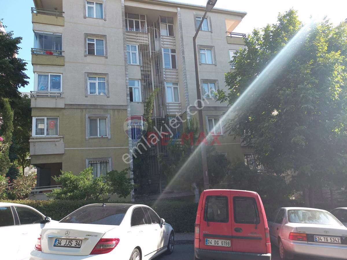 Bağcılar Bağlar Satılık Daire BAĞCILAR BAĞLAR MAH. YILDIRIM ST. 125 M2 SATILIK 3+1 DAİRE