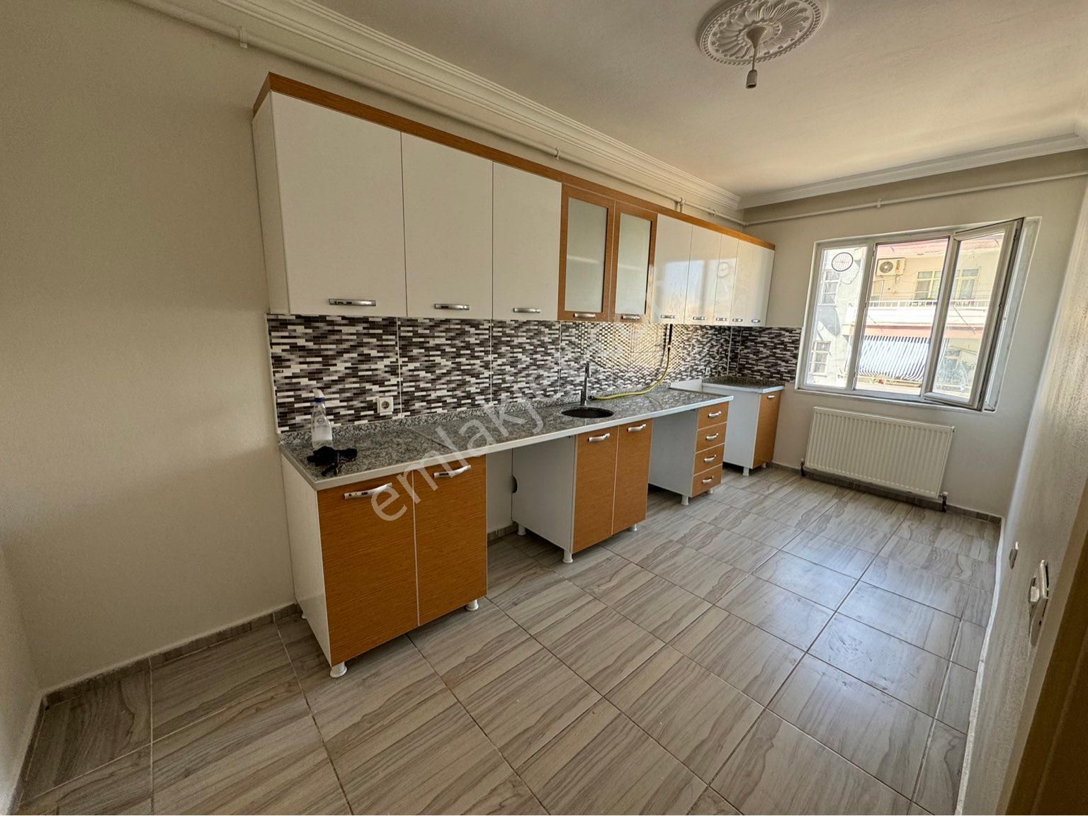 Şehir merkezinde park hastanesi civarında kiralık 2+1 daire