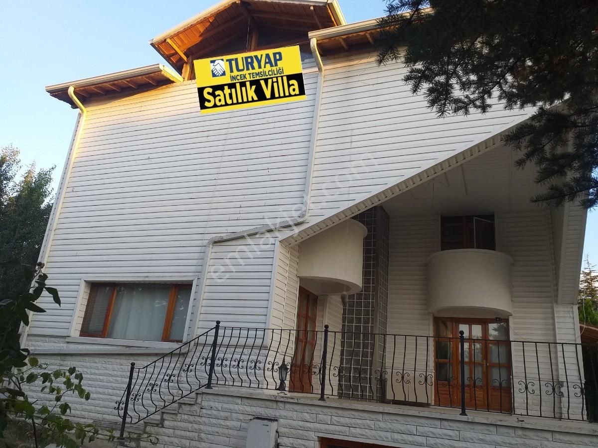 Gölbaşı Bahçelievler Satılık Daire GÖLBAŞI 41 EVLER SİTESİNDE SATILIK TRİPLEKS MÜSTAKİL VİLLA