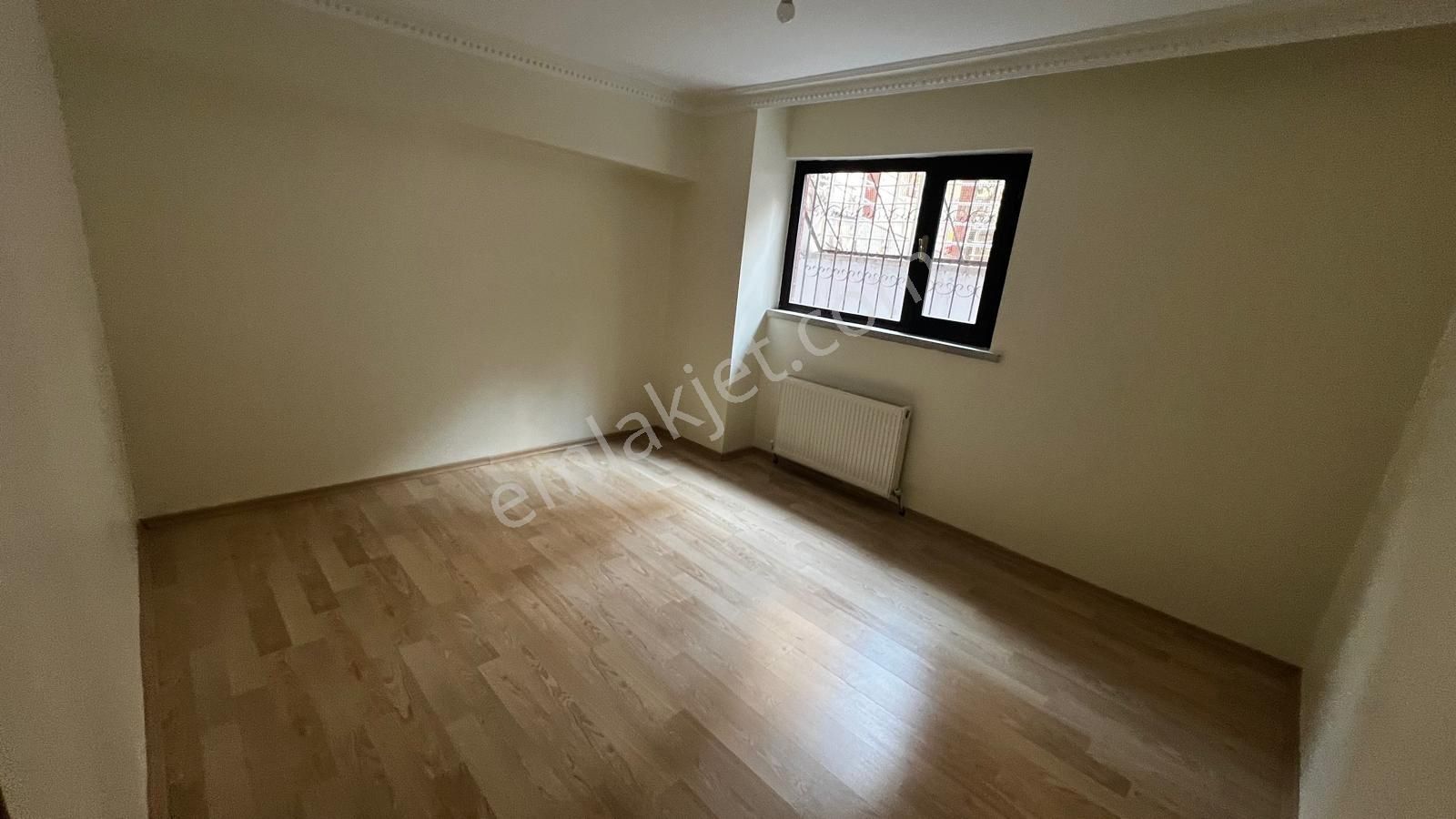 Keçiören Uyanış Satılık Daire Uyanış mahallesi 3 + 1 odalı 144 metre² yapılı daire