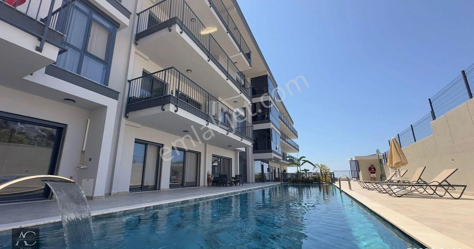 Kuşadası Ege Satılık Residence MANZARA-7/24 GÜVENLIK-HAVUZ-ACIK/KAPALI-OTOPARK-YERDEN ISITMA-ULTRA LÜX FIRSAT DAİRELER