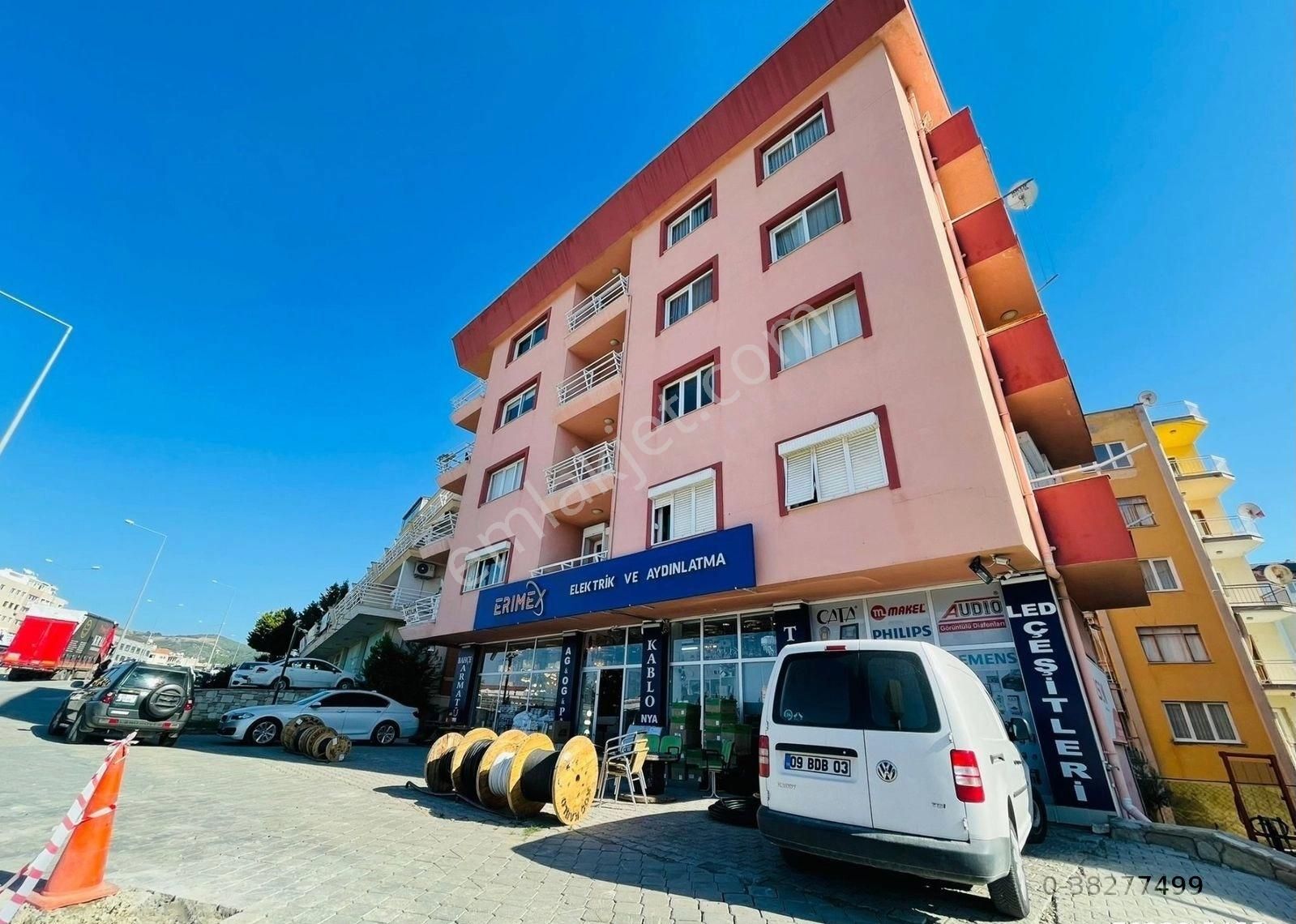 Kuşadası İkiçeşmelik Satılık Daire ACLASS'DAN MERKEZDE OTOPARKLI-LÜX-TASARIM -MASRAFSIZ 3+1  ACIL SATILIK FIRSAT DAİRE