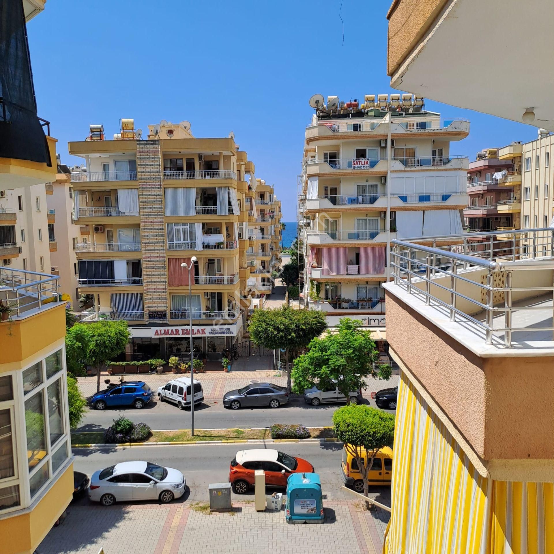 Alanya Avsallar Satılık Daire  Alanya Mahmutlar Mahallesinde Denize 50 Metre  Satılık 2+1 Daire