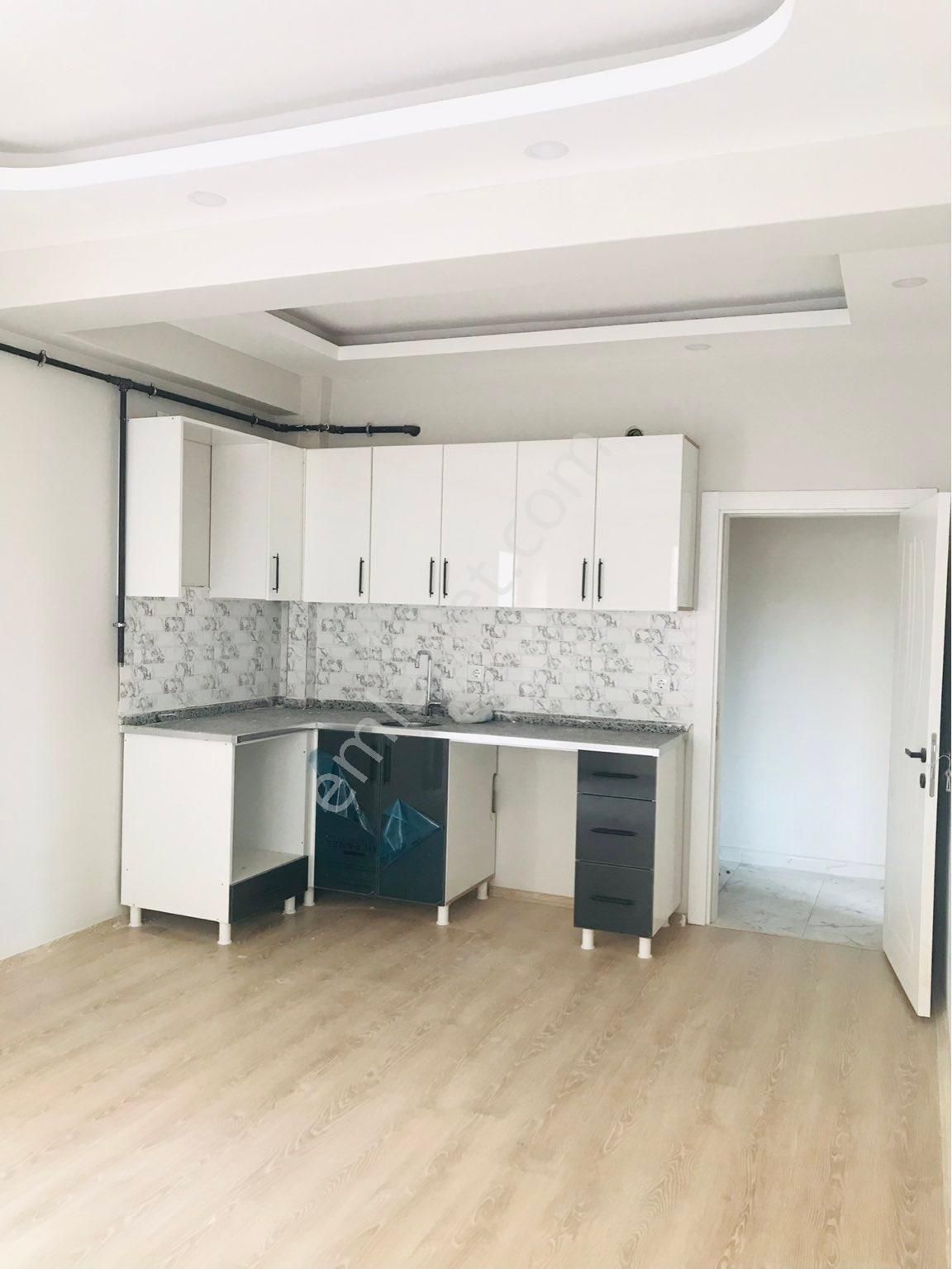 Artuklu 13 Mart Kiralık Daire GÖLBAŞ EMLAKTAN SOSYAL BİLİMLER LİSESİ YANI KİRALIK 1+1 DAİRELER