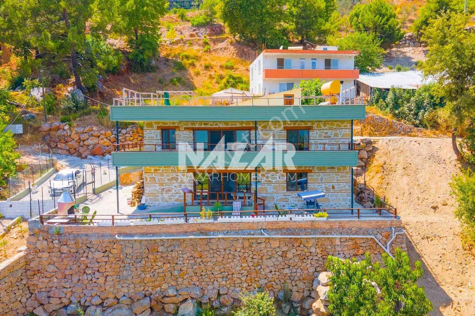 Alanya Asmaca Satılık Villa Alanya Asmaca Köyünde Satılık 1.118 m2 Taş Ev ve Bahçesi