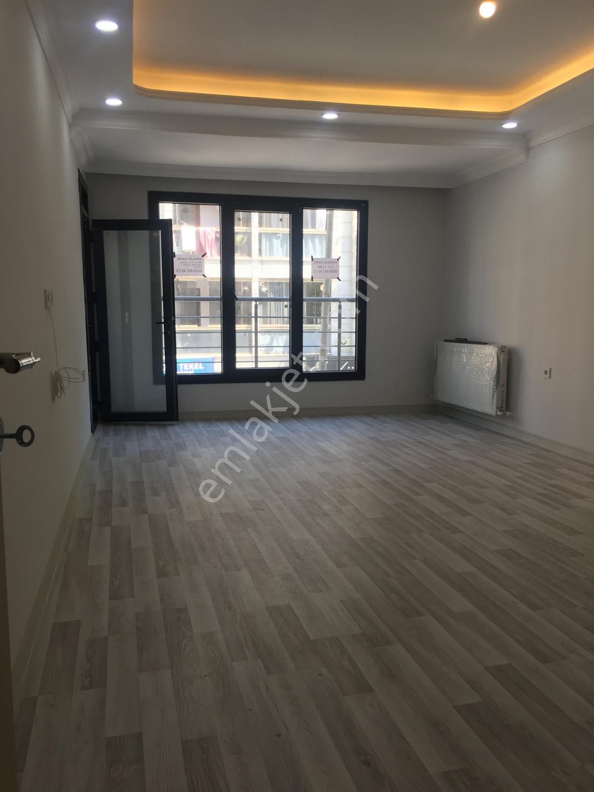 Esenyurt Mehmet Akif Ersoy Kiralık Daire Yeni Binada Geniş M2 1+1 Sıfır Daire Metrobüse 10 Daika