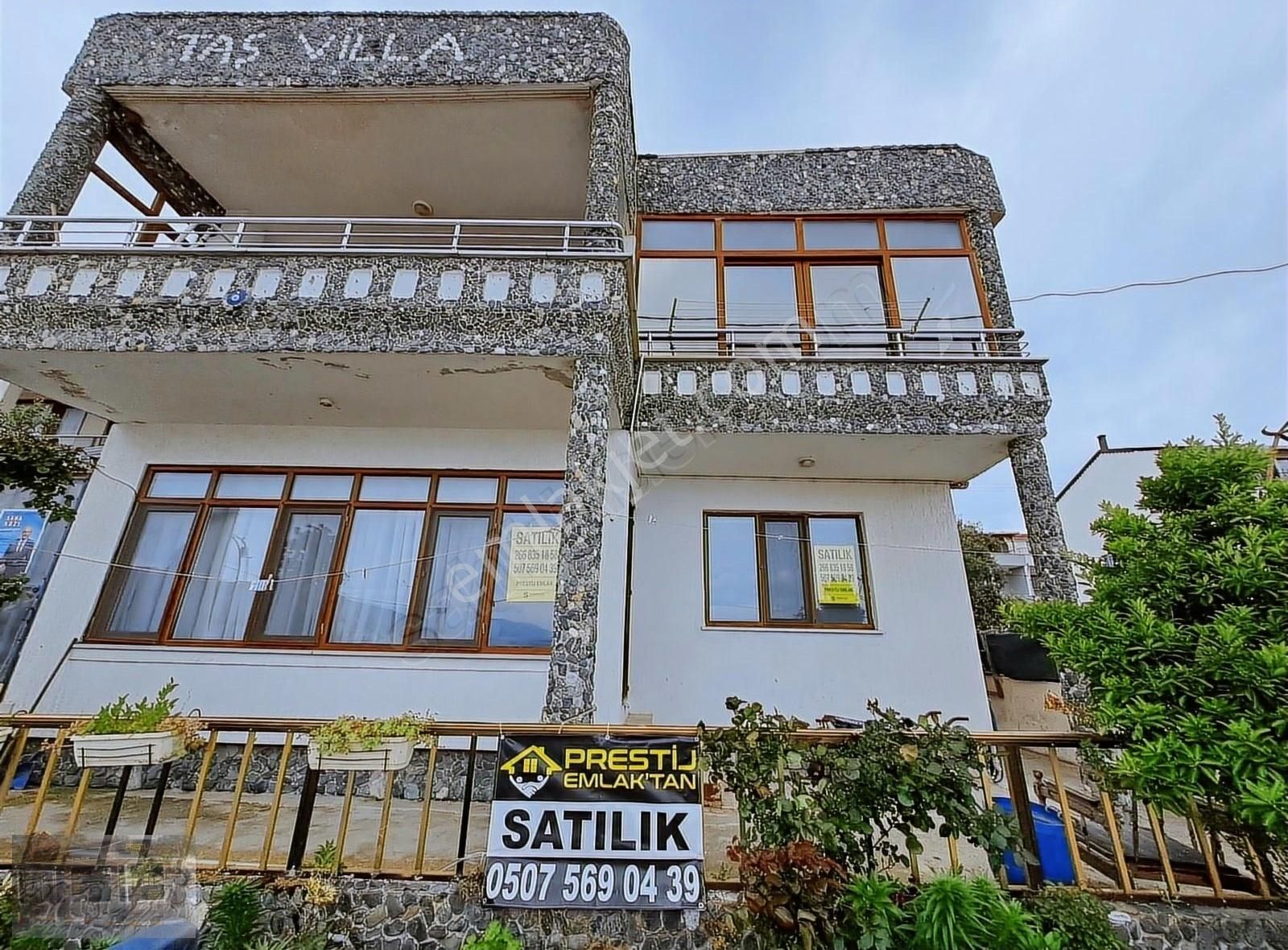 Erdek Harmanlı Satılık Villa ERDEK PRESTİJDEN DENİZE SIFIR,TEKNE BAĞLANABİLİR, 2 DAİRELİ BİNA