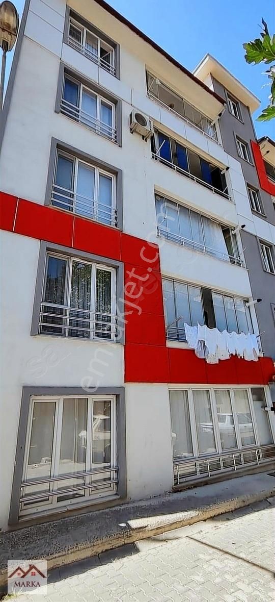 Amasya Merkez Beyazıtpaşa Satılık Daire BEYAZITPAŞA'DA 2+1, 110 m2 ARA KAT DAİRE