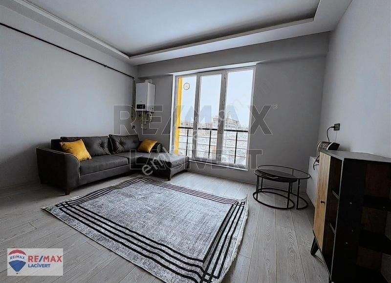 Aziziye Saltuklu Satılık Daire Re/max Lacivert'ten Dadaşkent'te Eşyalı Satılık 1+1 Daire