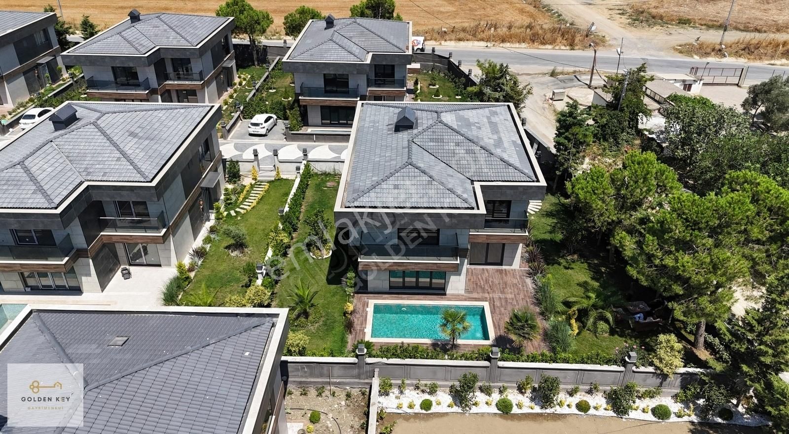 Silivri Selimpaşa Satılık Villa SİLİVRİ SELİMPAŞA'DA ULTRA LÜKS MÜSTAKİL HAVUZLU 5+1 VİLLA