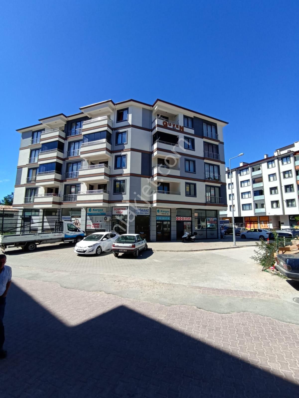 Cide Kasaba Satılık Daire  CİDE OTOGARSA SATILIK 2+1 DAİRE