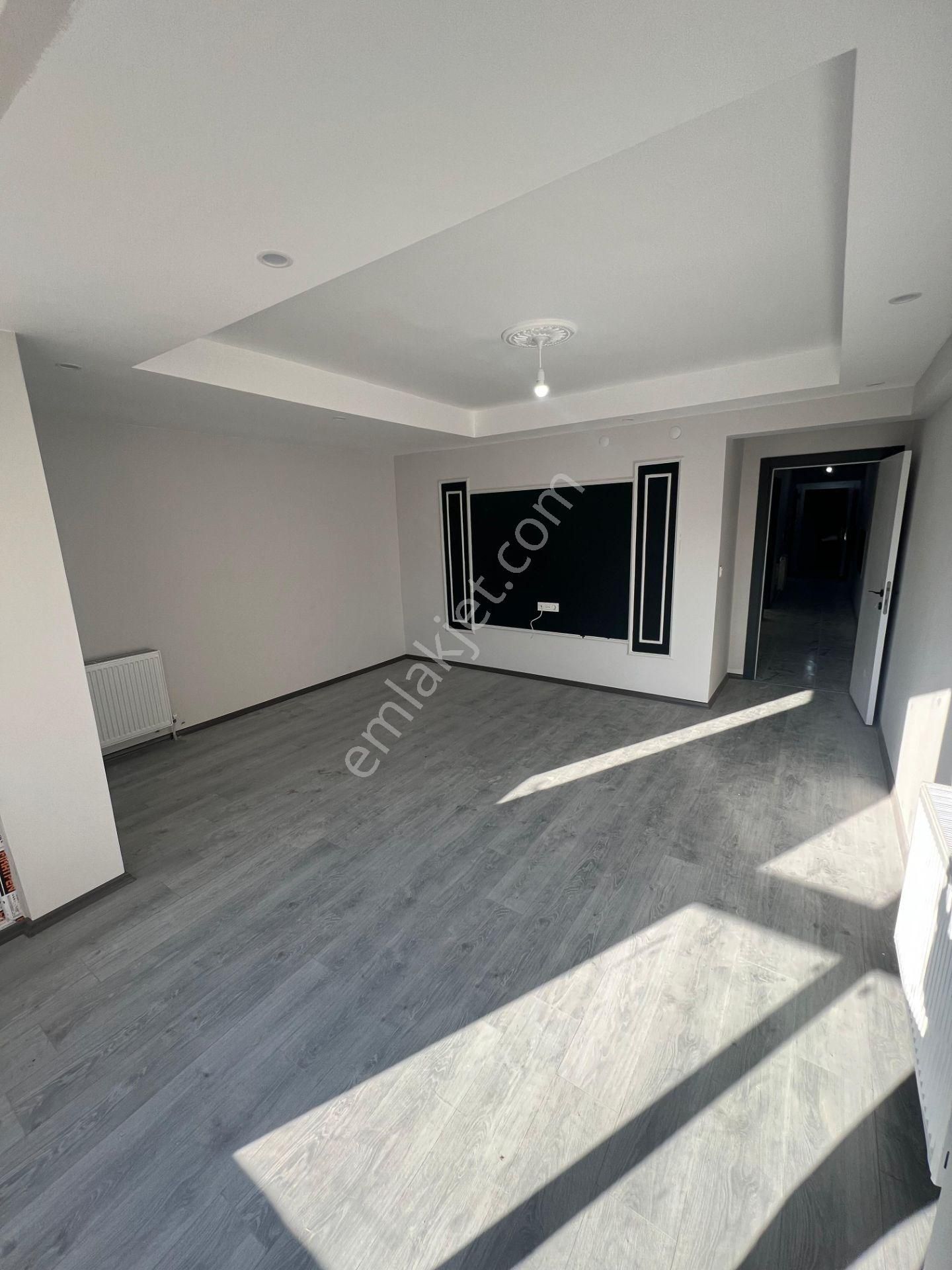 Çerkezköy Bağlık Satılık Daire  **ACİLL** BAĞLIK FEHMİ ZEKİ OKUL YANI 2+1 SATILIK DAİRE