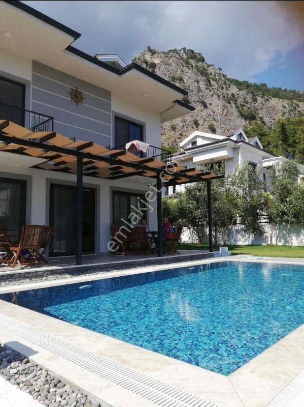 Fethiye Göcek'de Kiralık 5+1 Havuzlu Villa