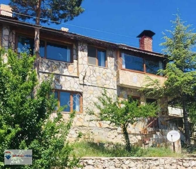 Konyaaltı Doyran Satılık Villa Saklıkent Kayak Merkezinde Satılık Tadilatlı 4+1 Dubleks Dağ Evi