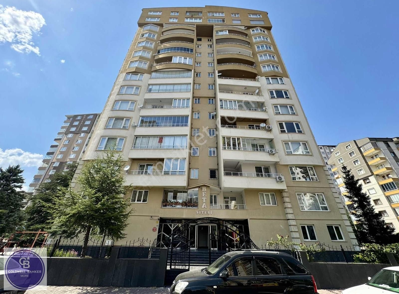 Melikgazi Köşk Satılık Daire KÖŞK MAHALLESİ'NDE CADDE ÜZERİ FULL YAPILI LÜKS SATILIK DAİRE