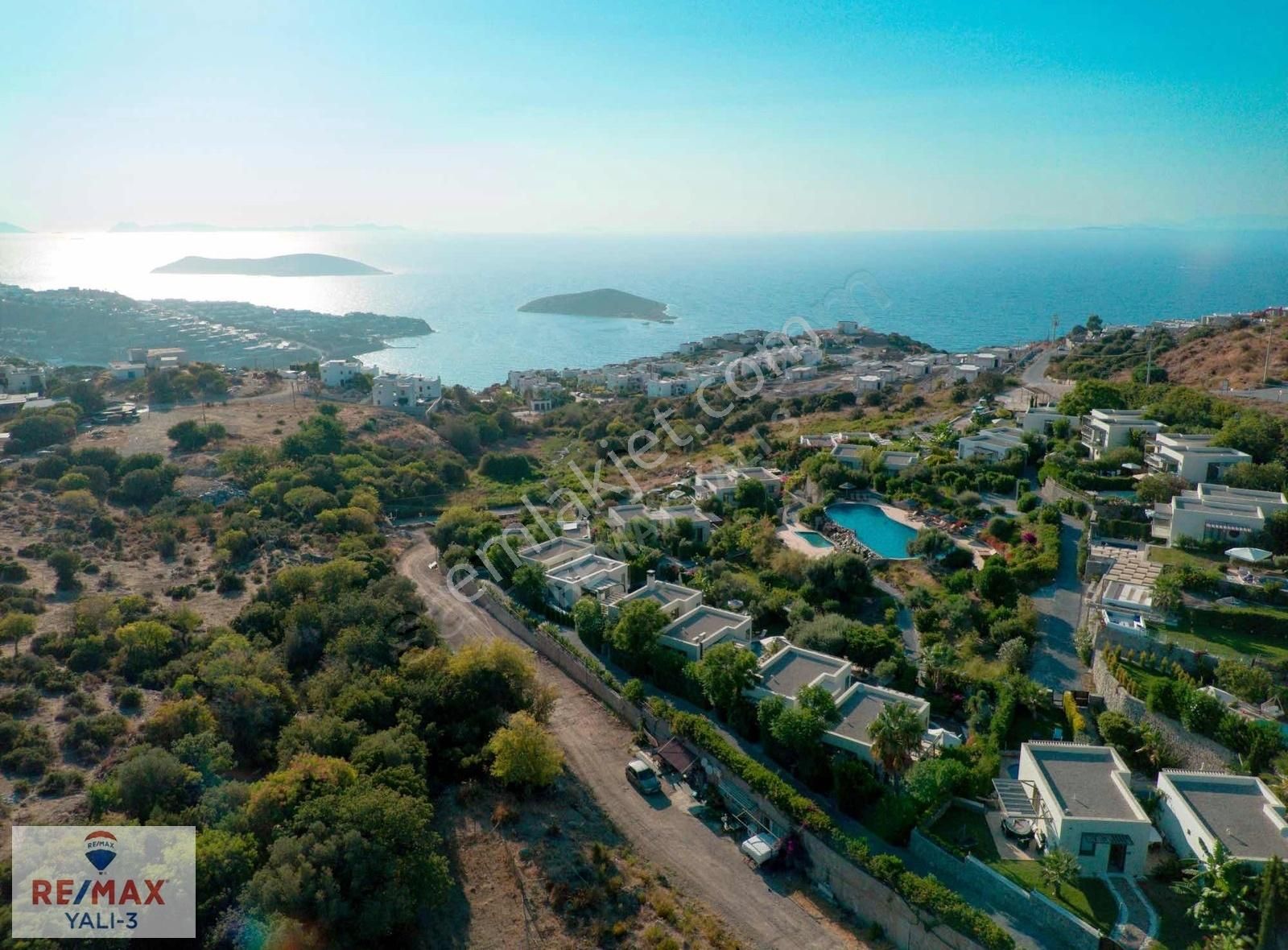 Bodrum Geriş Satılık Villa RE/MAX YALI'DAN DENİZ MANZARALI, MÜSTAKİL BAHÇE VE HAVUZLU VİLLA