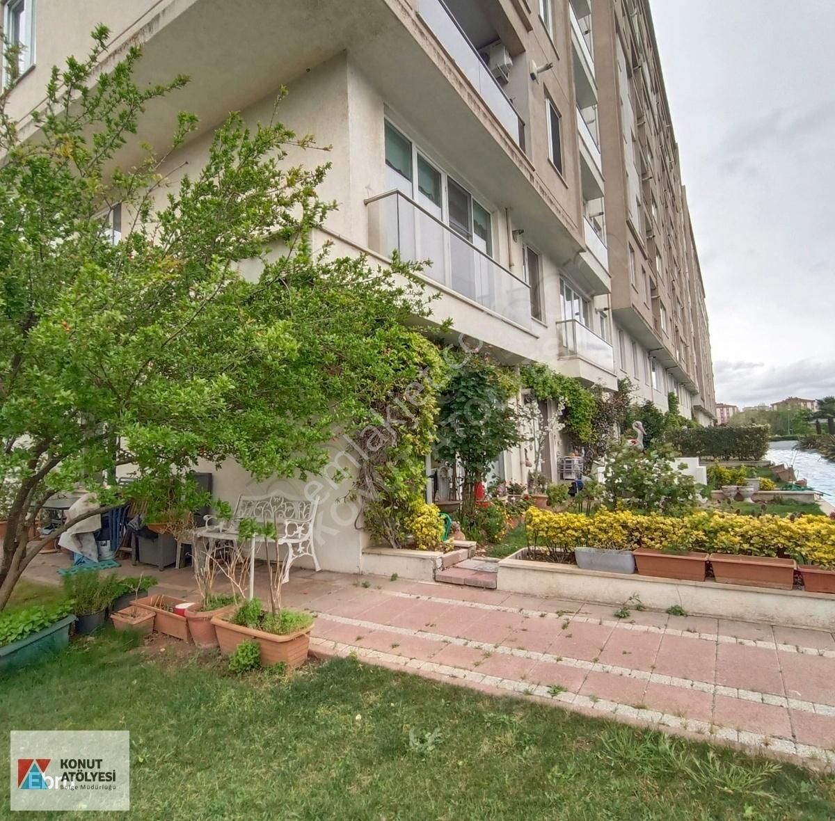 Pendik Yenişehir Satılık Daire KONUT ATÖLYESİ/AYVACI PARK BAHÇE KATI KÖŞE EMSALSİZ 3+1 DAİRE