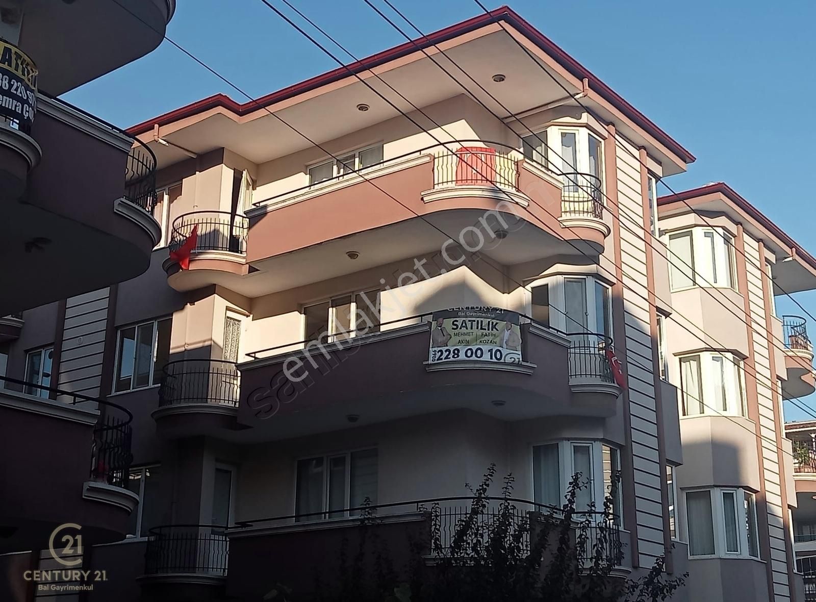 Altıeylül Bahçelievler Satılık Daire CENTRUY21 BAL'DAN BAHÇELİEVLER MAHALLESİNDE 3+1 SATILIK DAİRE