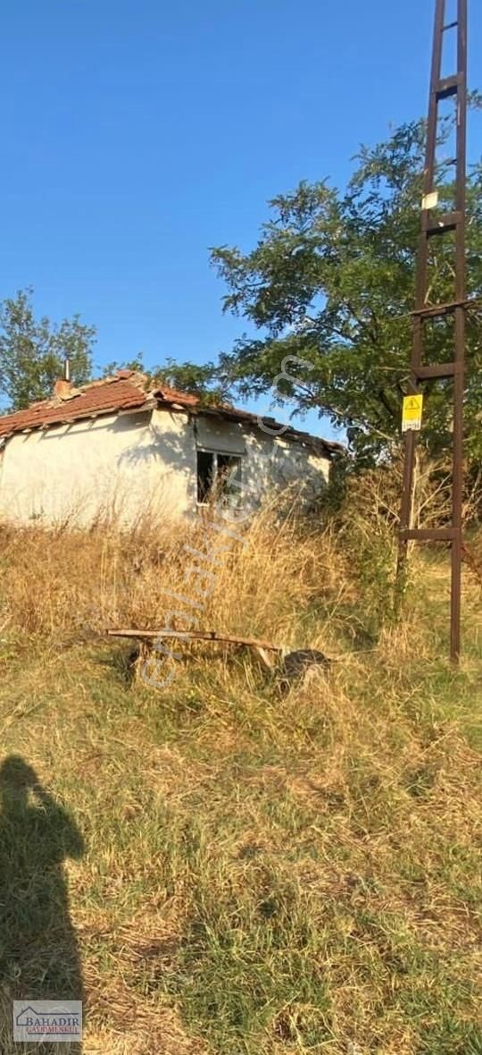 Hayrabolu Çerkezmüsellim Satılık Konut İmarlı TEKİRDAĞ HAYRABOLU ÇERKEZMÜSELLİM MERKEZİNDE İMARLI İFRAZLI ARSA