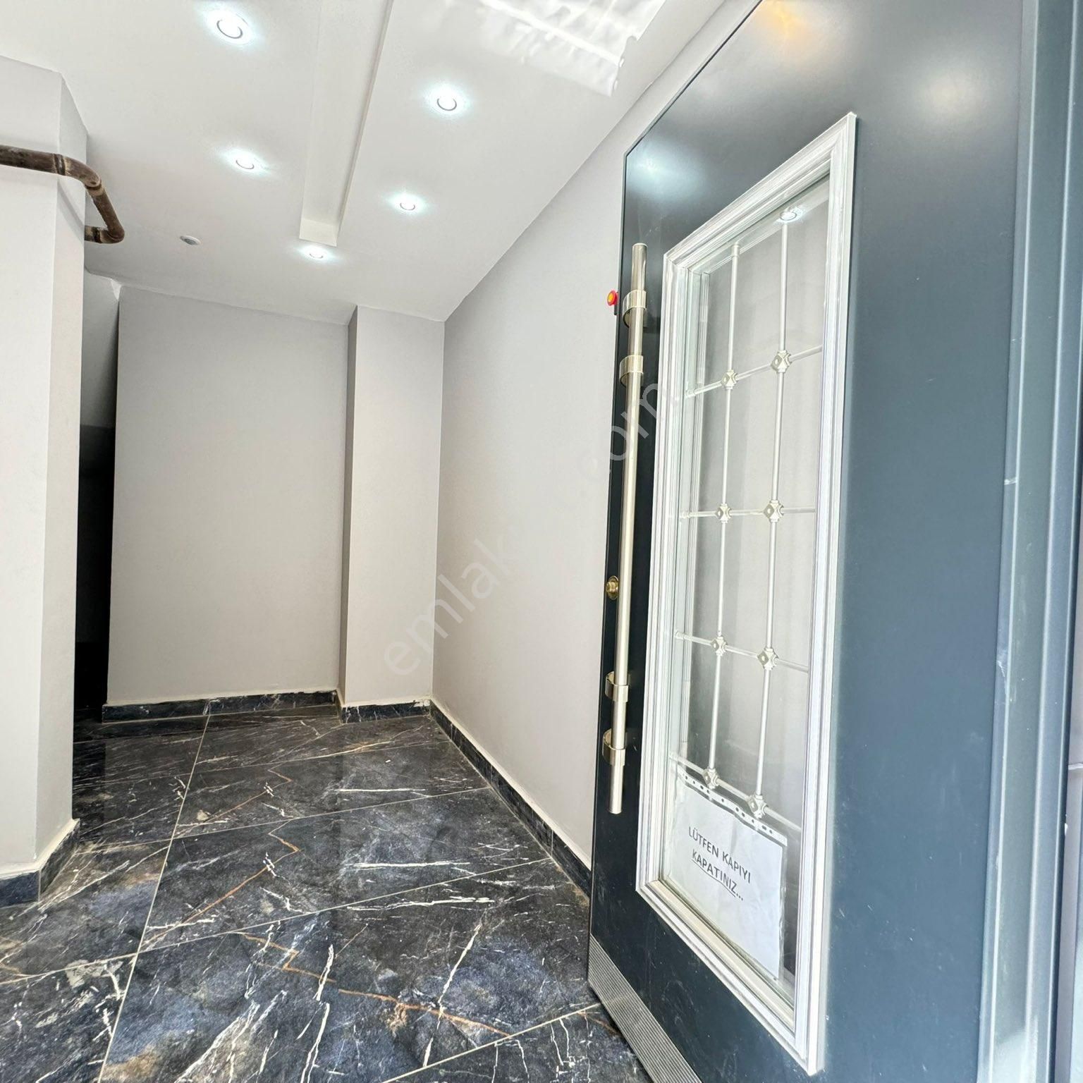 Mezitli Viranşehir Satılık Daire SAHİLE 300m 2+1 DAİRE