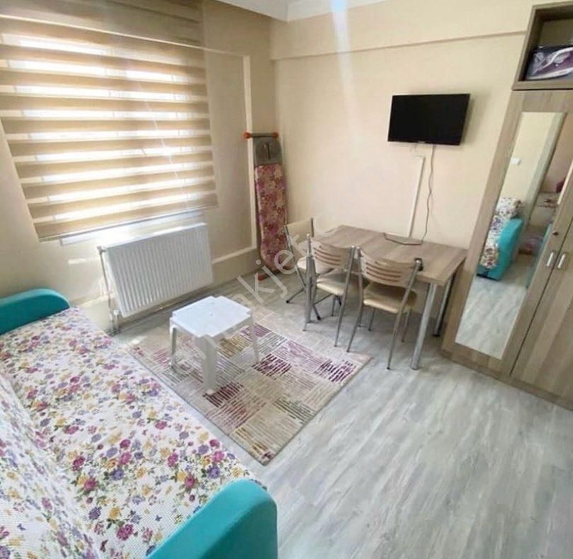 Uşak Merkez Kemalöz Kiralık Daire  YENİ ÖZTAN HASTANESİ YAKINI ARA KAT 2+0 APART DAİRE