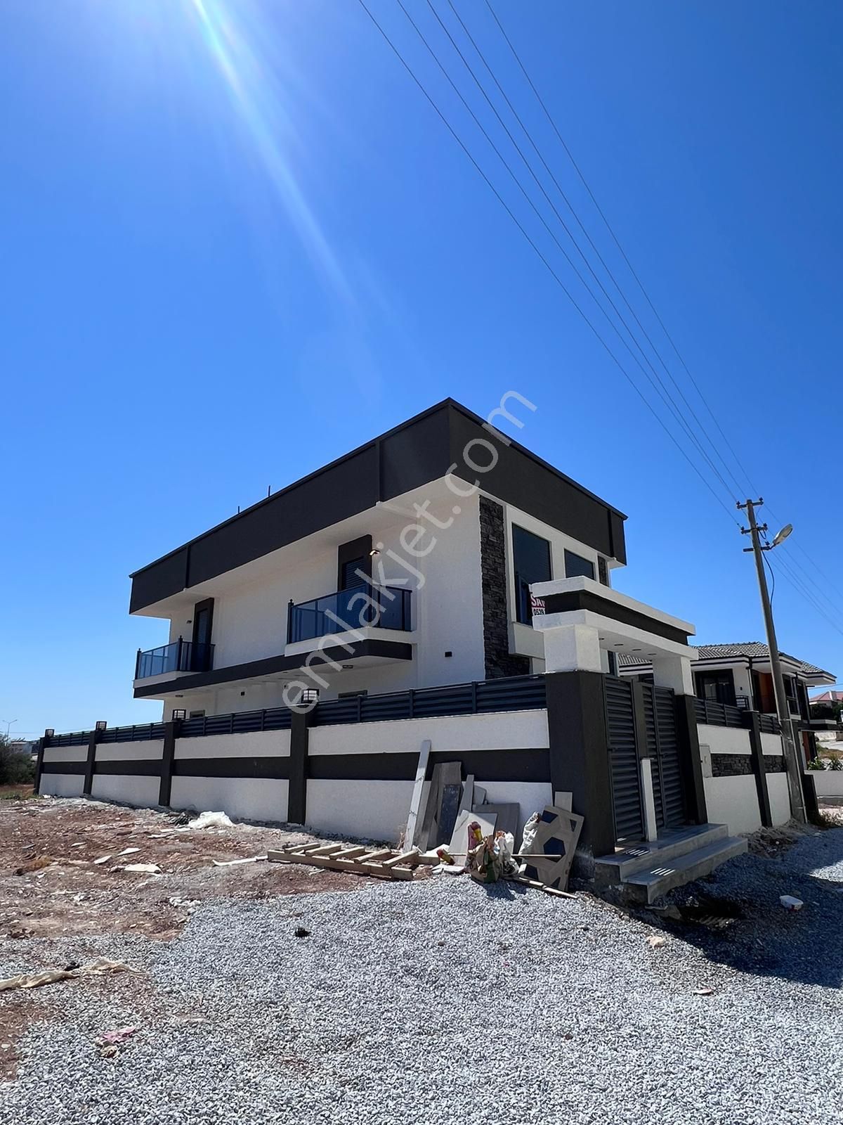 Didim Hisar Mahallesinde Ultra Lüks 3+1 Havuzlu Villa - Görsel 3