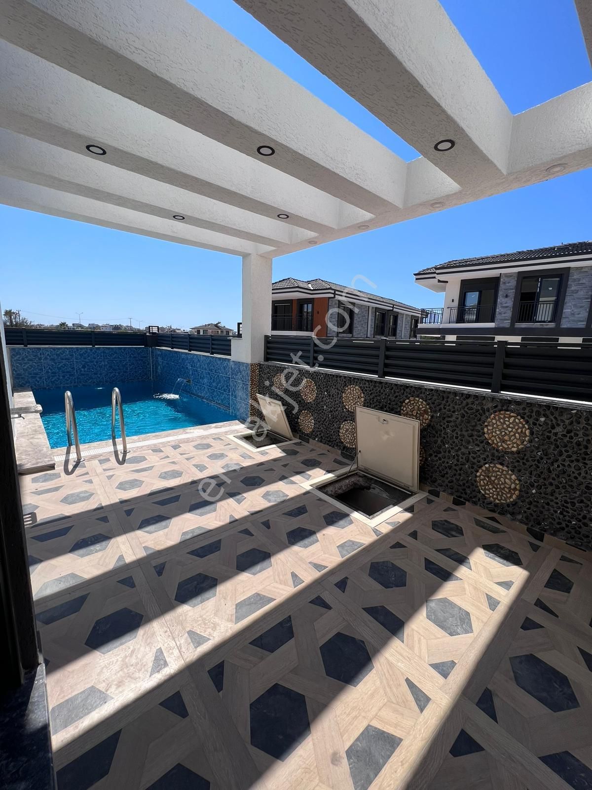 Didim Hisar Mahallesinde Ultra Lüks 3+1 Havuzlu Villa - Görsel 12