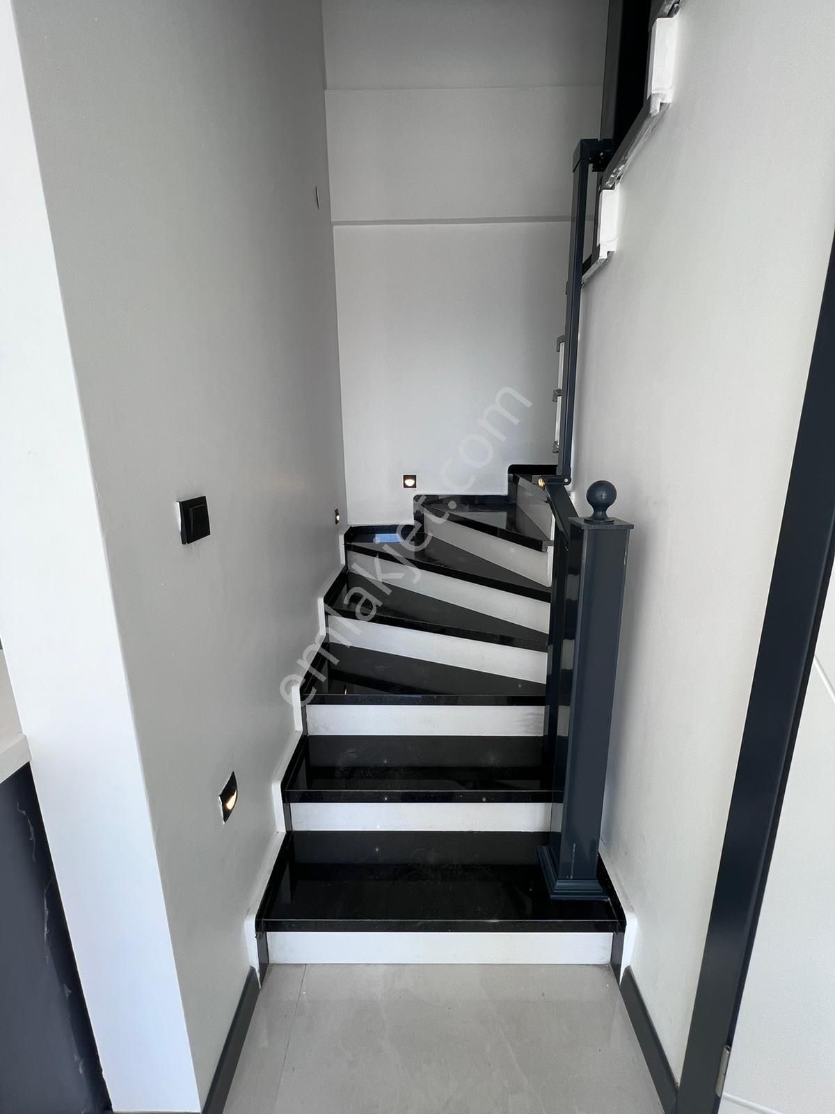 Didim Hisar Mahallesinde Ultra Lüks 3+1 Havuzlu Villa - Görsel 18