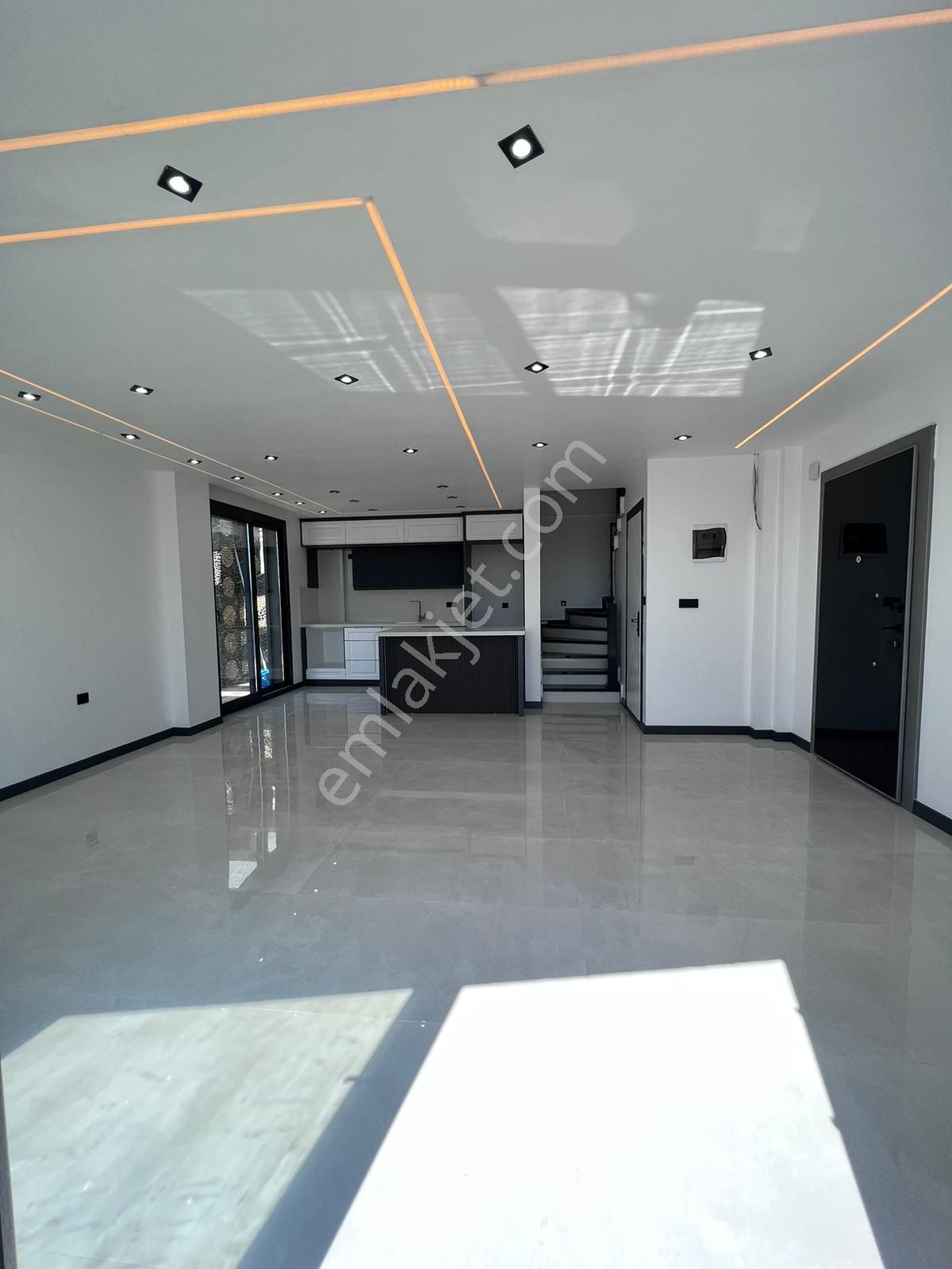 Didim Hisar Mahallesinde Ultra Lüks 3+1 Havuzlu Villa - Görsel 14