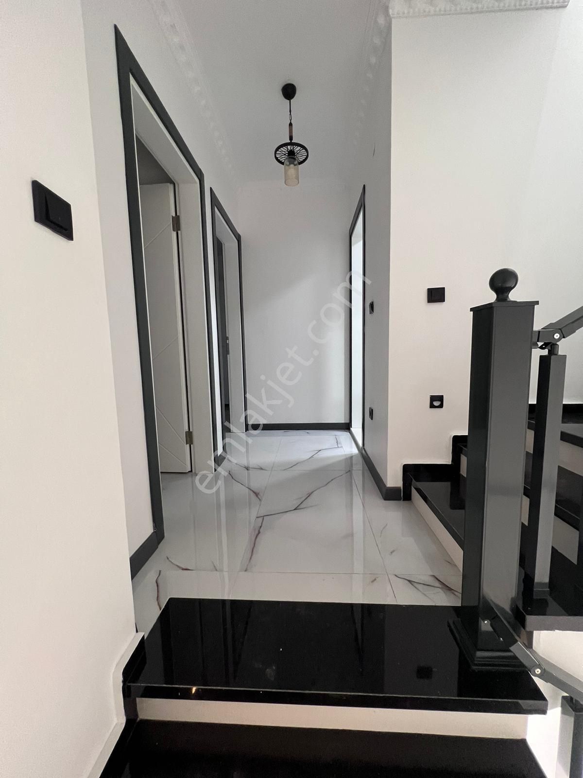 Didim Hisar Mahallesinde Ultra Lüks 3+1 Havuzlu Villa - Görsel 19