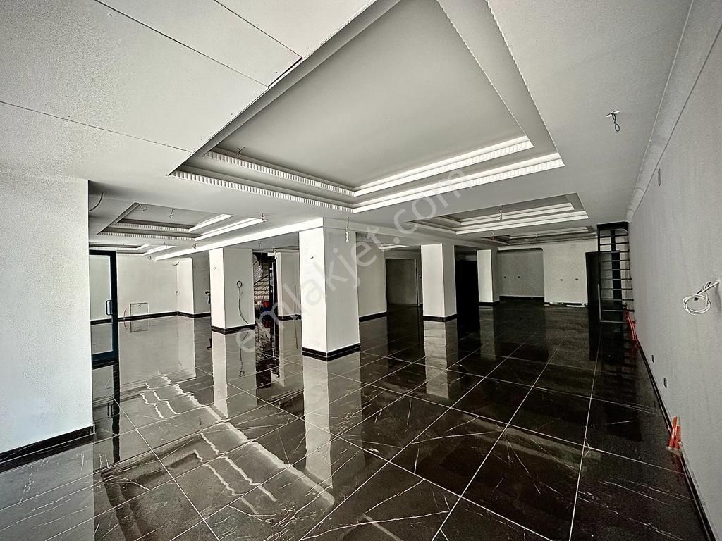 Kırıkkale Merkezde Komple Kiralık Bina-iş Yeri - Görsel 27