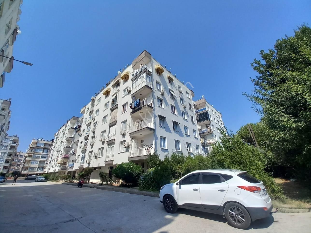 Mezitli Viranşehir Satılık Daire VİRANŞEHİR MAH.’DE SİTE İÇİNDE EŞYALI 3+1 SATILIK DAİRE