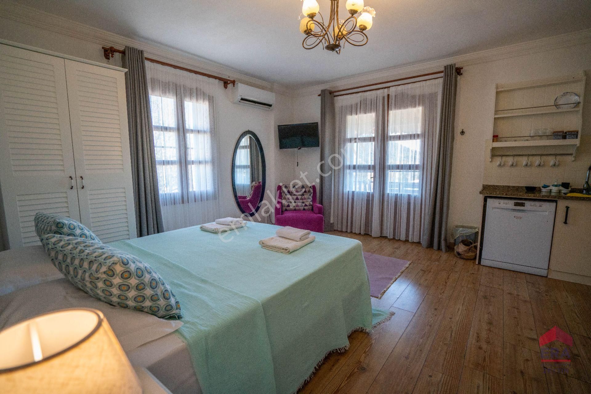 Datça Mesudiye De Satılık Altı Odalı Bahçeli Butik Otel - Görsel 24