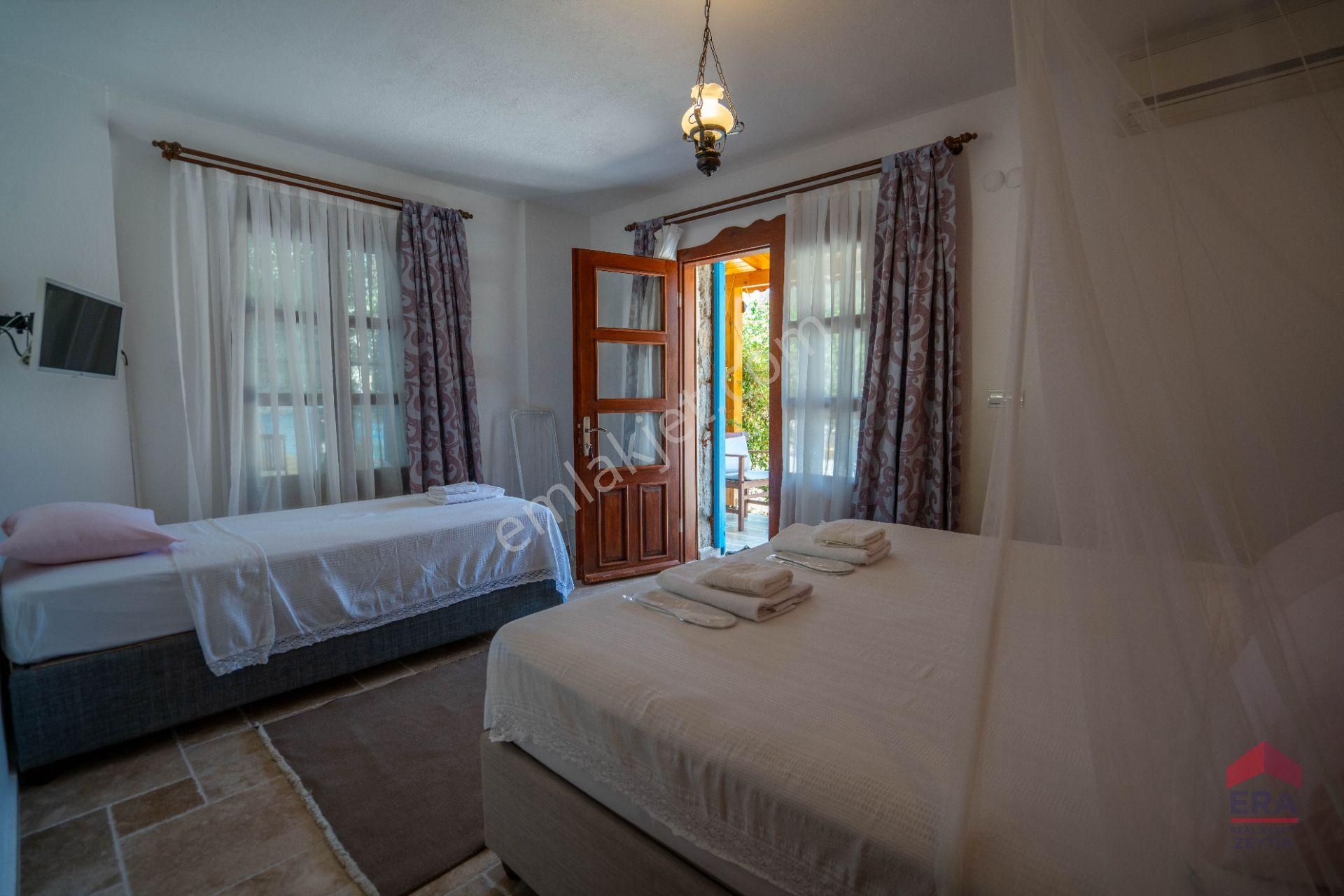 Datça Mesudiye De Satılık Altı Odalı Bahçeli Butik Otel - Görsel 11