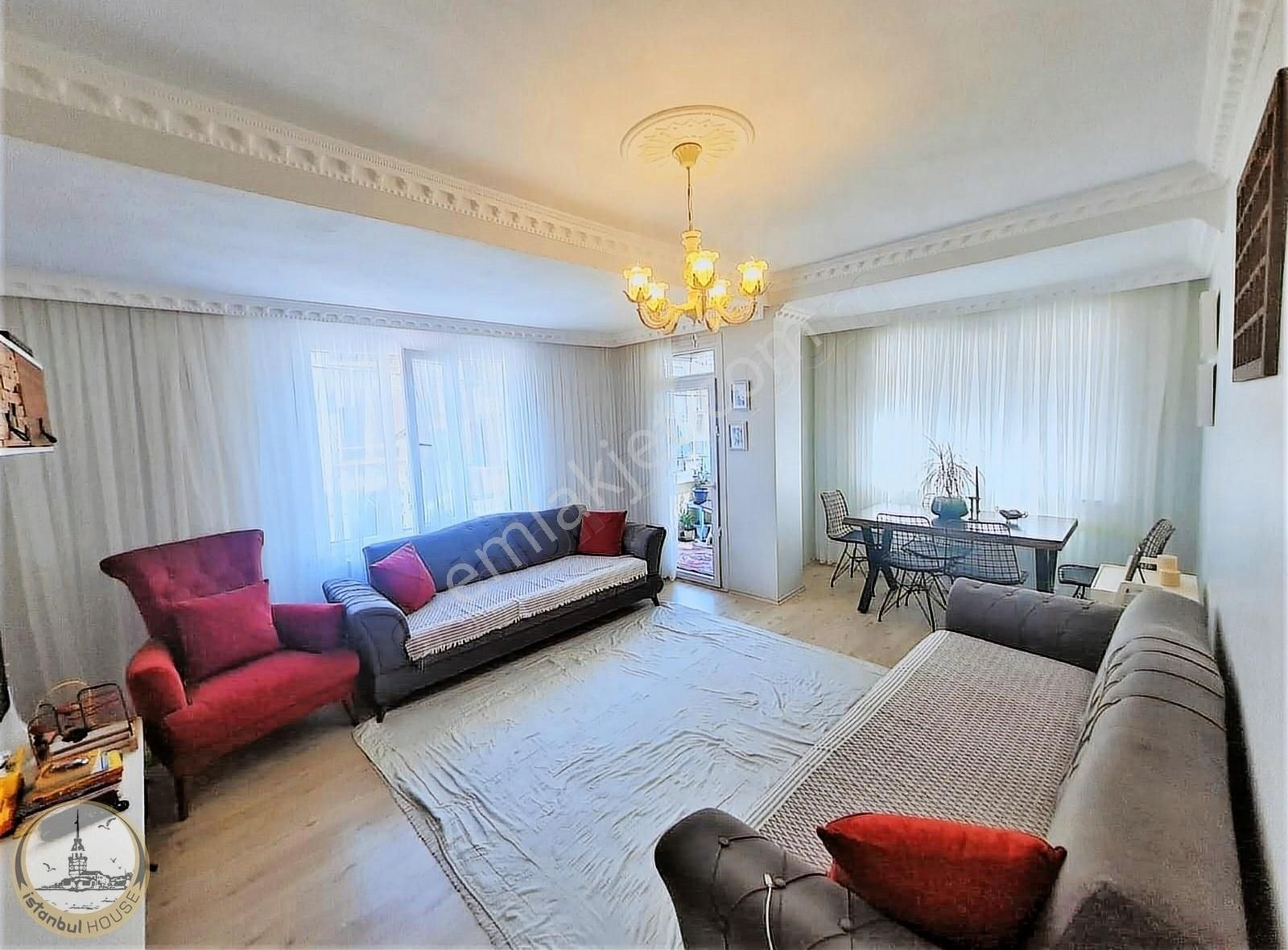 Avcılar Cihangir Satılık Daire AVCILAR'DA KAYMAKAMLIĞINA ÇOK YAKIN 3+1 ARAKAT SATILIK DAİRE