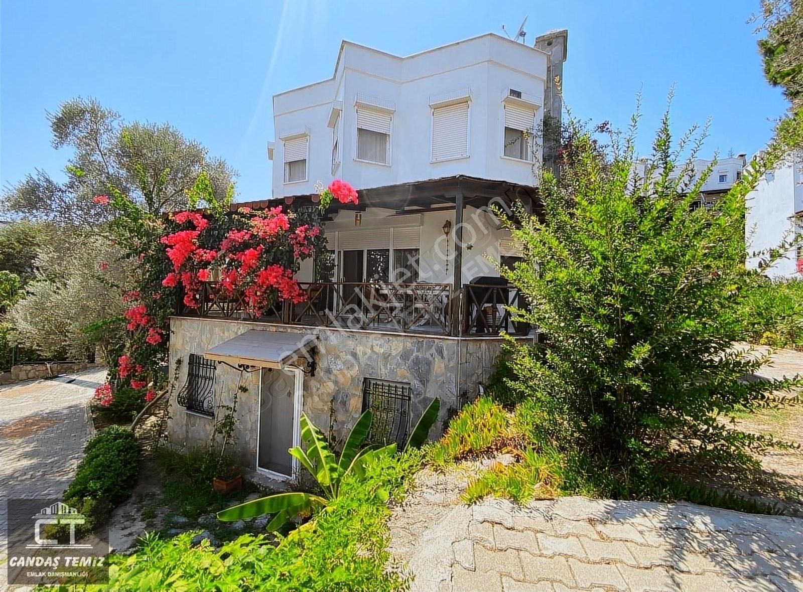 Bodrum Türkbükü Satılık Villa *CT GAYRİMENKUL*TÜRKBÜKÜ/HAVUZLU SİTE(4+1)STLK VİLLA/TEK YETKİ