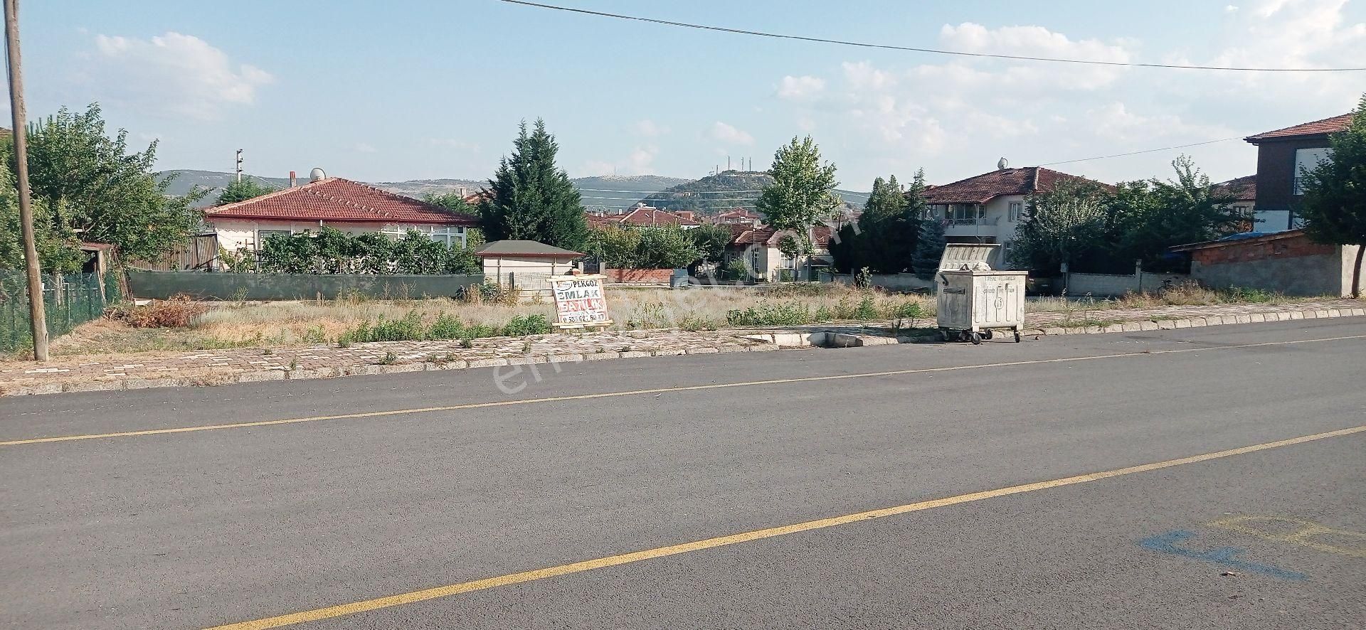 Turhal Emek Satılık Konut İmarlı TURHAL PEKGÖZ EMLAKTAN SATILIK ARSA EN POPÜLER YERDE