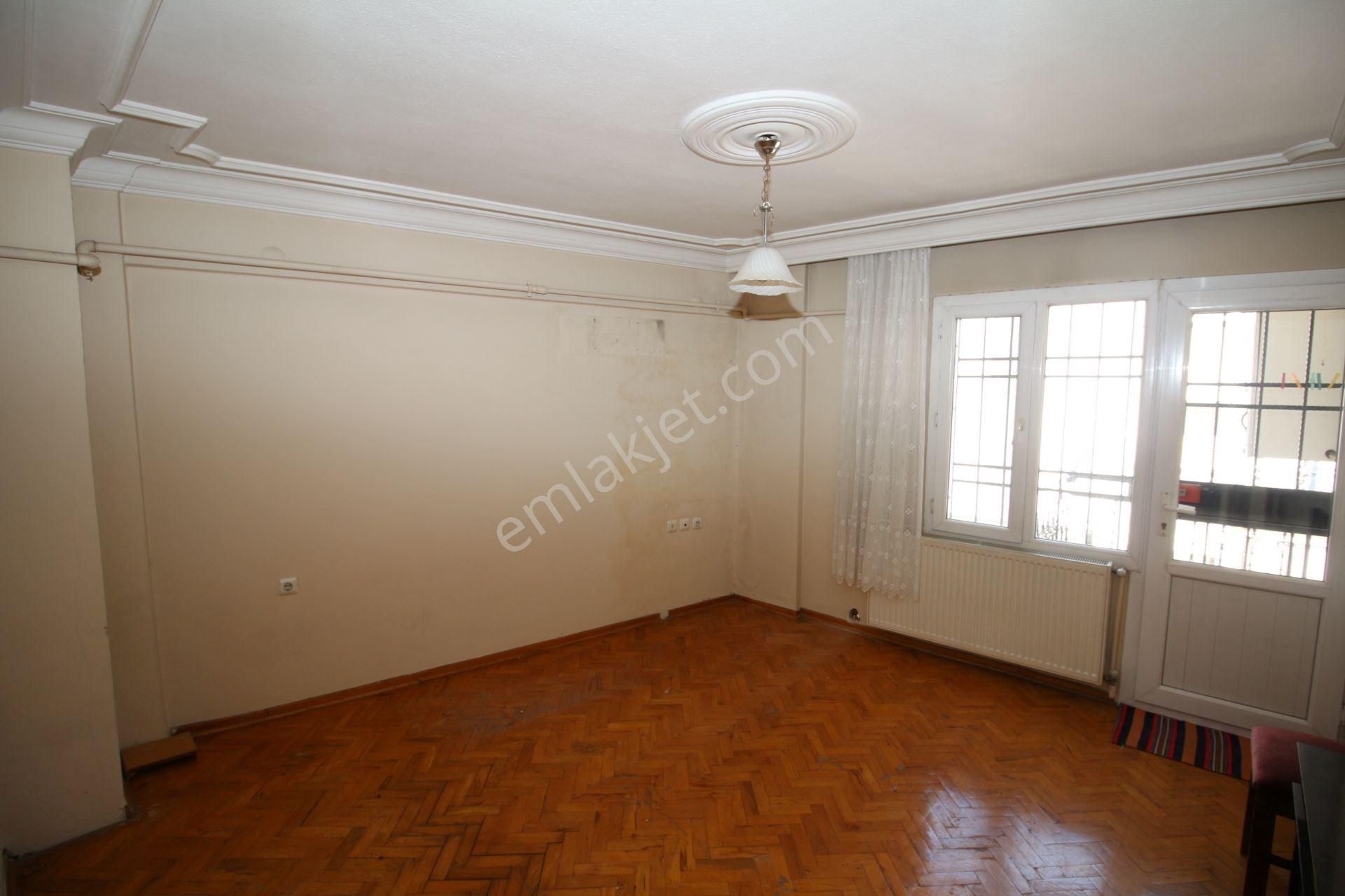 Akevler Mevkinde Doğalgazlı 3+1 Daire - Görsel 24