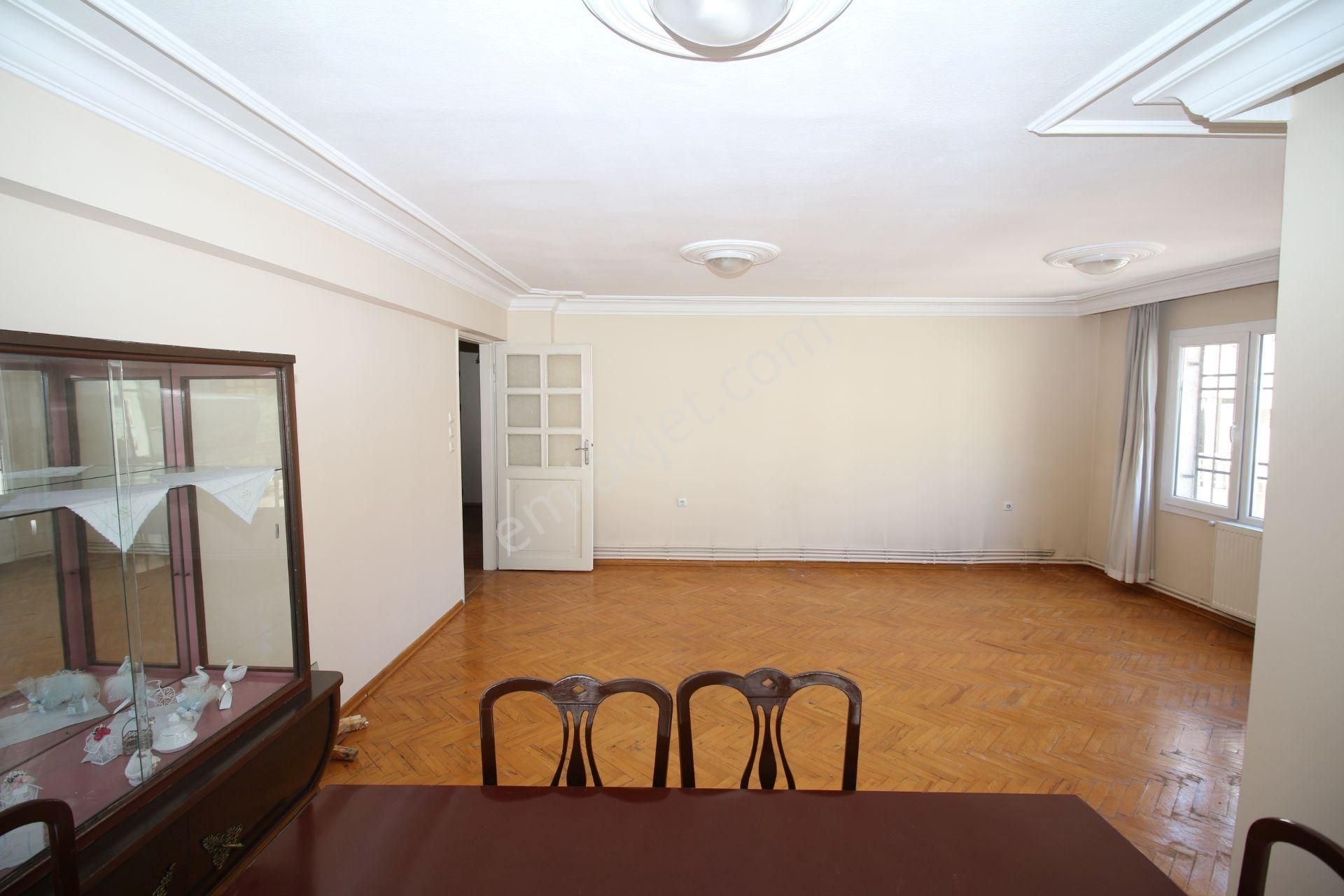 Akevler Mevkinde Doğalgazlı 3+1 Daire - Görsel 8