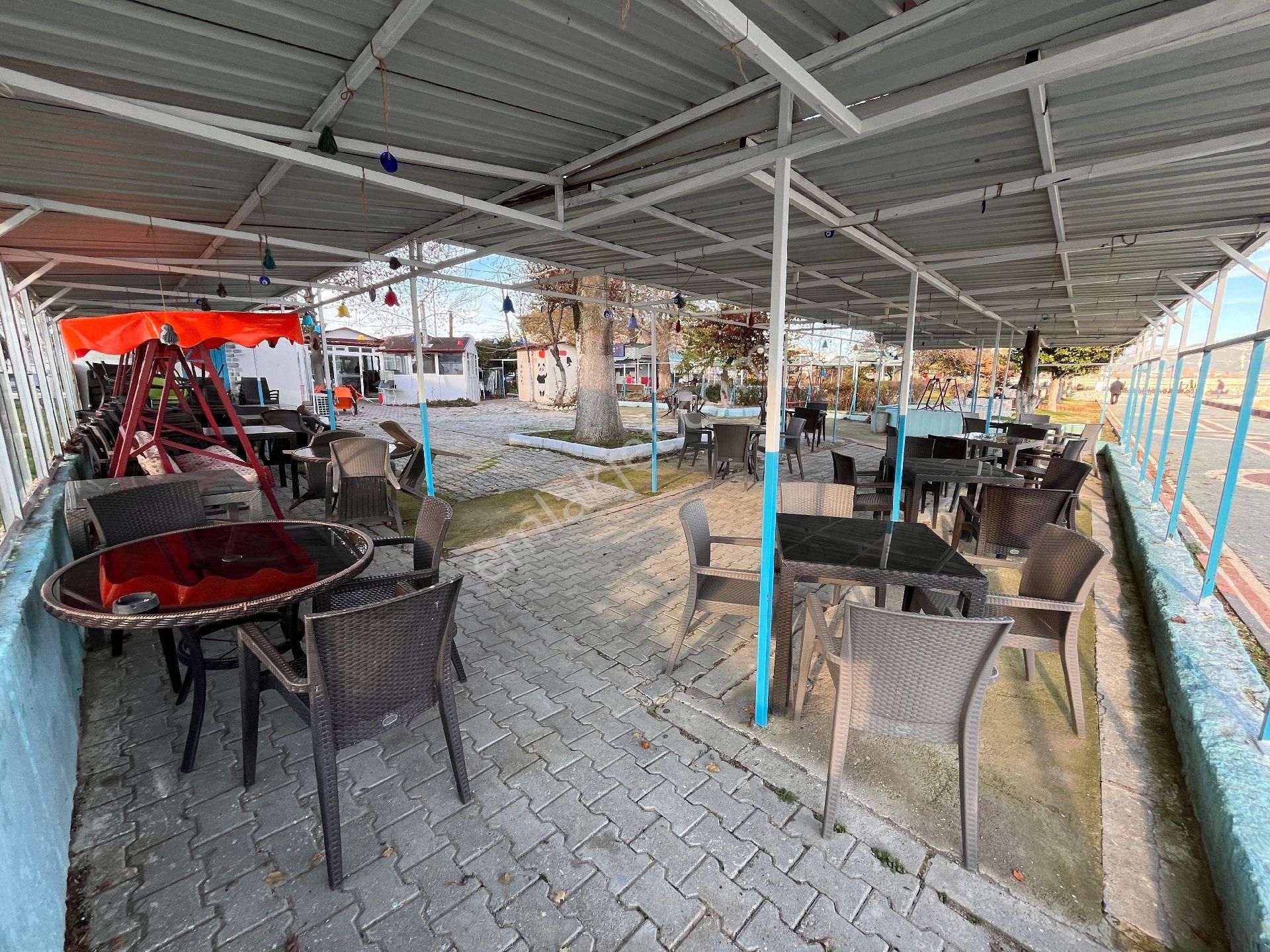 Eğirdir Camii Devren Kafe & Bar Eğirdir Gölüne Sıfır Devren Satılık Aile Çay Bahçesi Kafe Restaurant