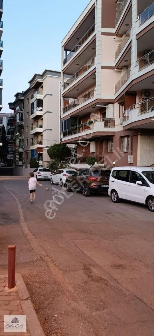 Karşıyaka Demirköprü Satılık Daire KARŞIYAKA DEMİRKÖPRÜ PARK CEPHGELİ 4+1 GENİŞ KÖŞE SATILIK DAİRE