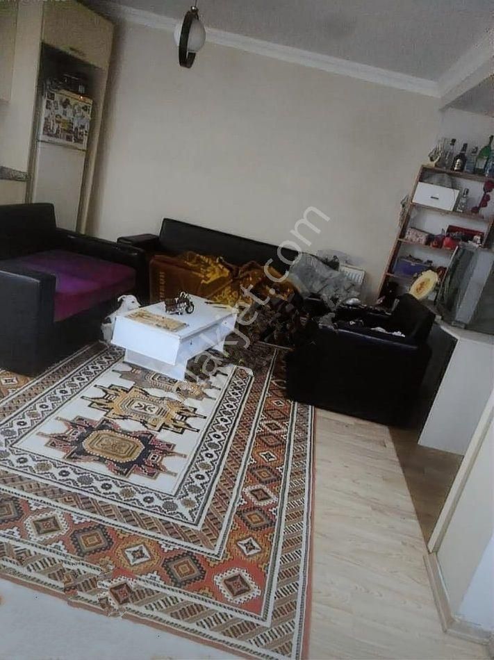 Buca Kuruçeşme Satılık Daire  Kuruçeşme Mahallesi 2+1 Bakımlı Daire