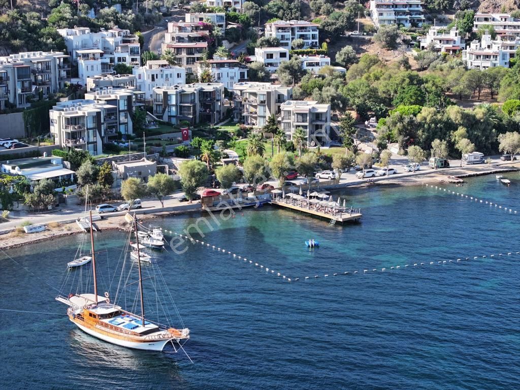 Bodrum Yalıkavak Satılık Residence  Bodrum Yalıkavak Küdürde Denize Sıfır Sitede Üst Kat Rezidans