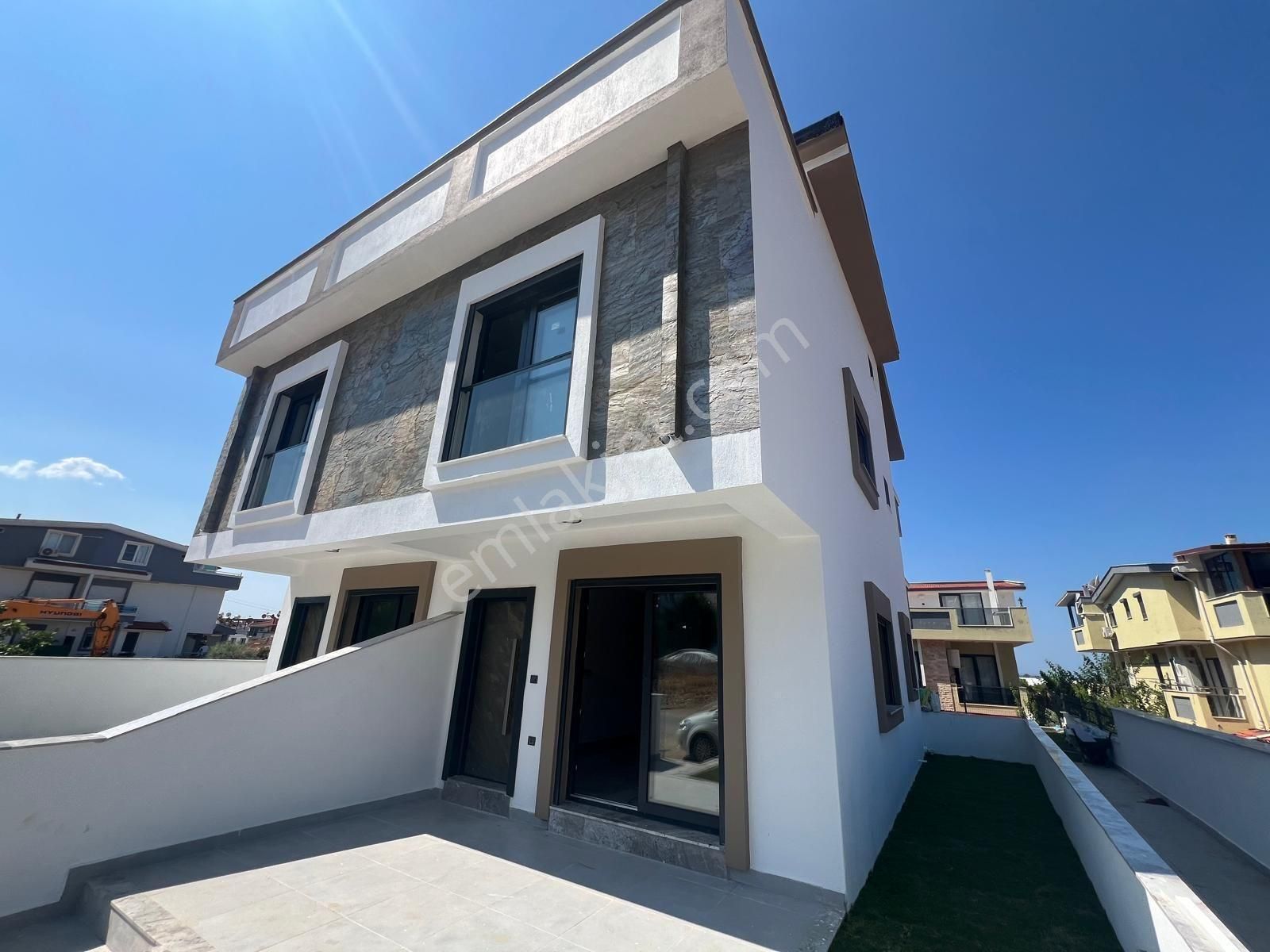 Gözütok Mimarlık'tan Orta Mahalle Merkezde 3+1 Lüks Villa - Görsel 16