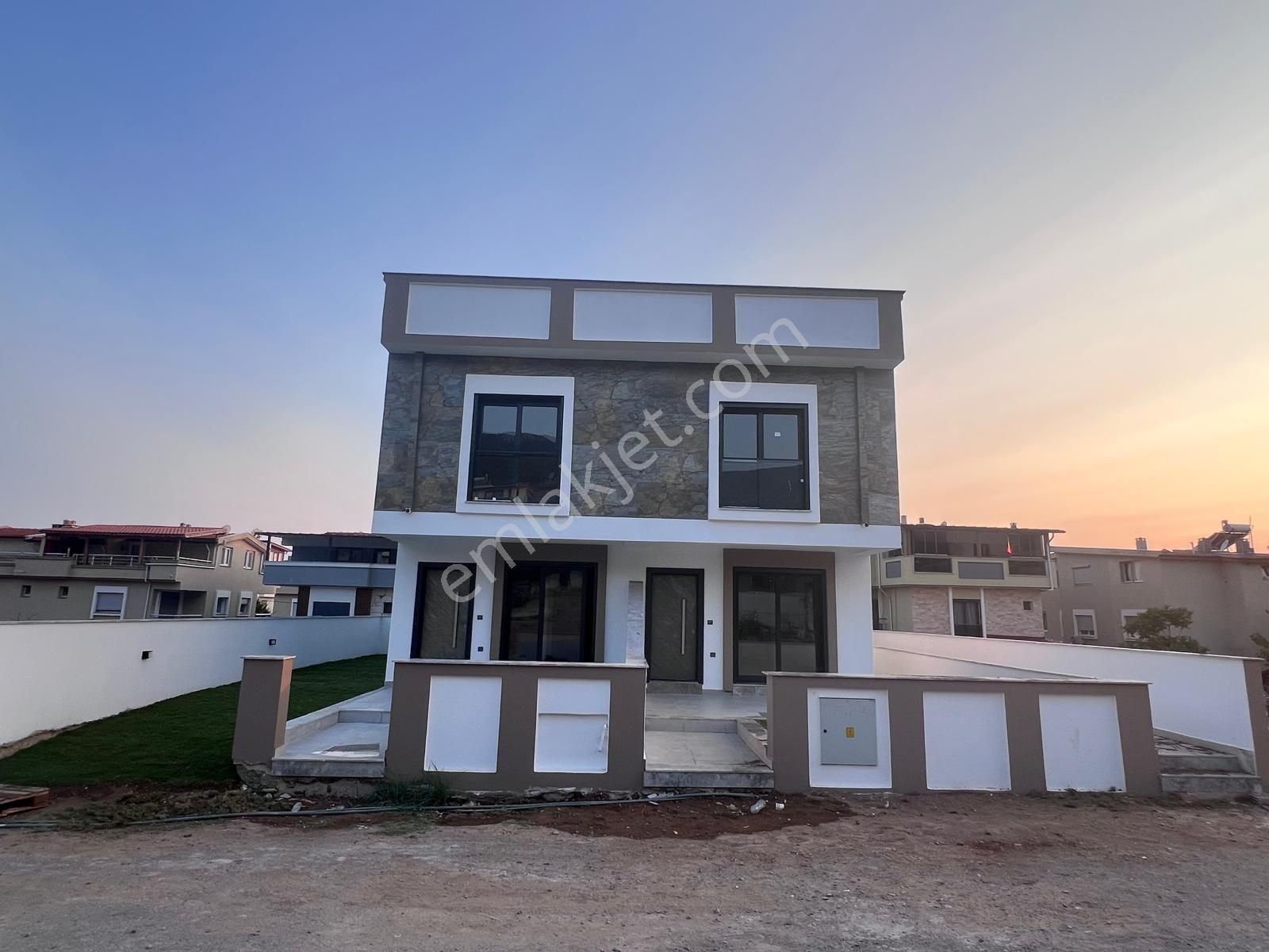 Gözütok Mimarlık'tan Orta Mahalle Merkezde 3+1 Lüks Villa - Görsel 2