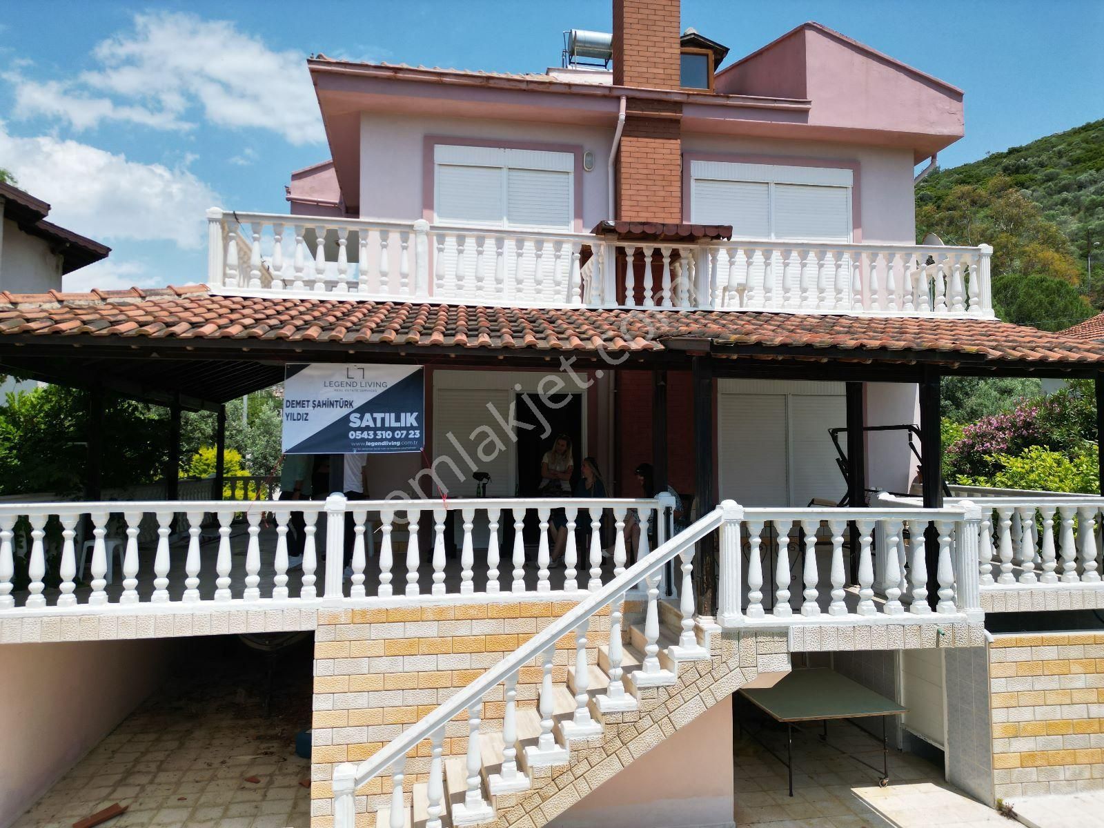 Menderes Ahmetbeyli Satılık Villa İZMİR AHMETBEYLİ YONCAKÖY DE 4+1 VILLA